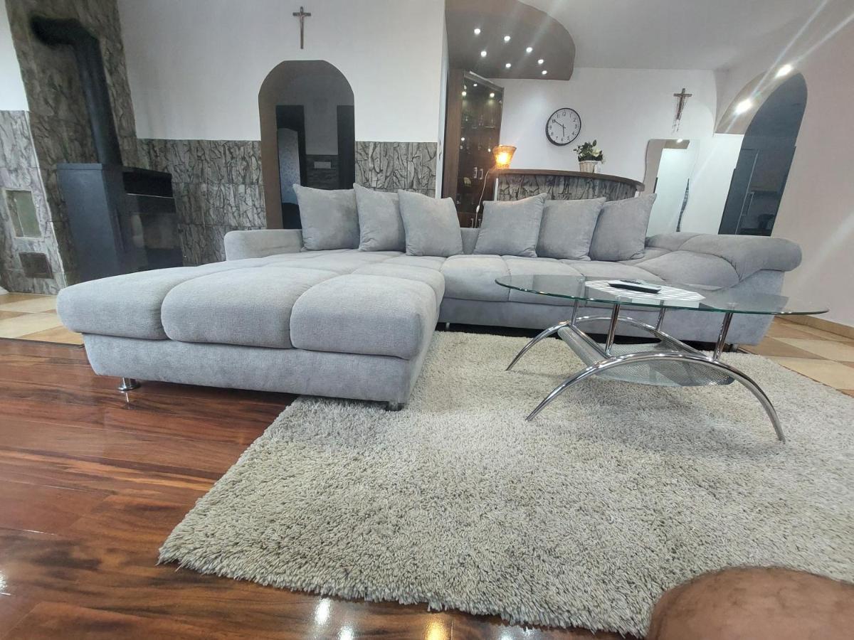 Morrison Rezidence Apartment Miercurea Ciuc Bagian luar foto