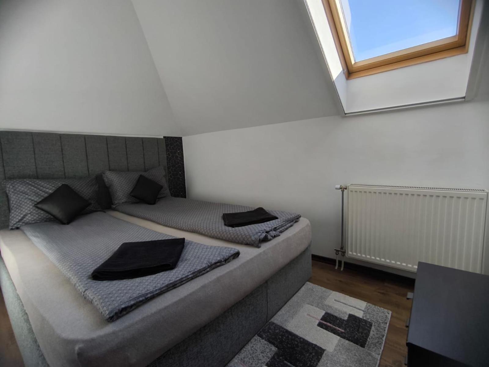 Morrison Rezidence Apartment Miercurea Ciuc Ruang foto